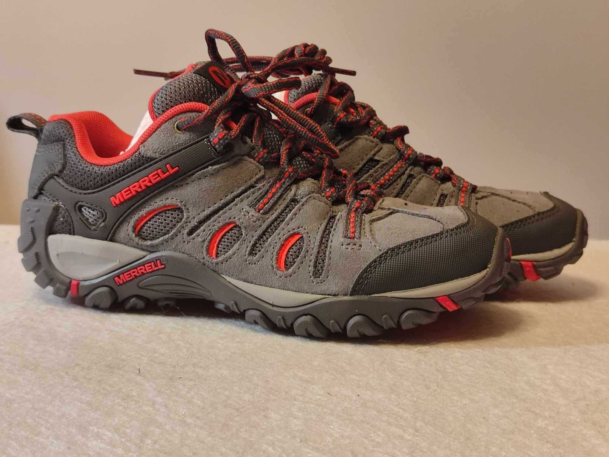 Sapatilha de Trilho MERRELL 37 NOVA