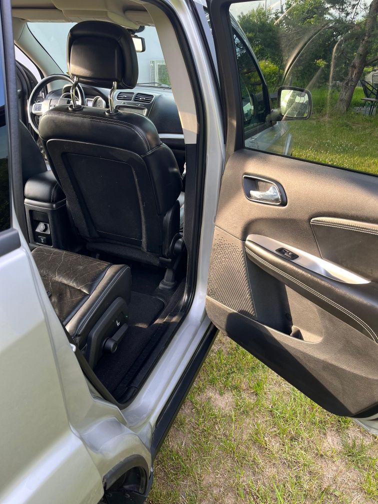 Wygodny ,komfortowy samochód,rodzinny Suv, Dodge Journey