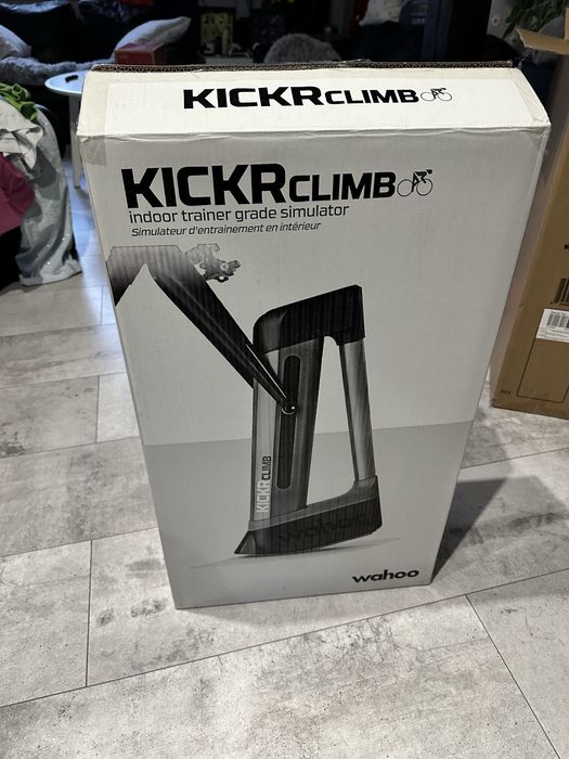 Nowy Wahoo kickr climb winda symulator podjazdów