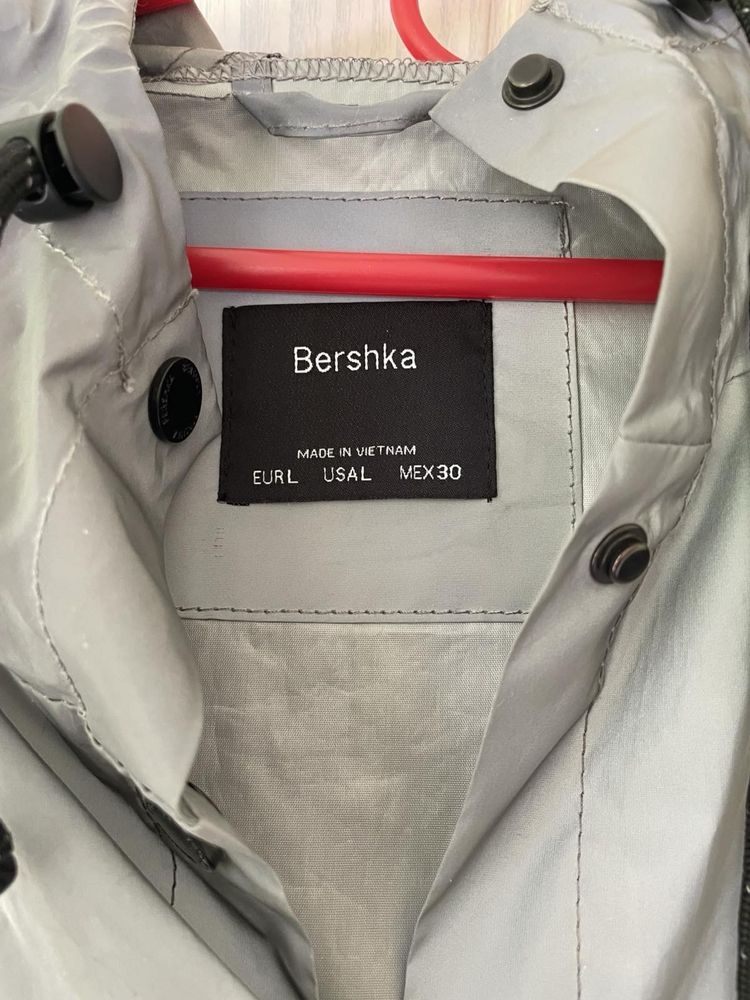 Дождевик Bershka