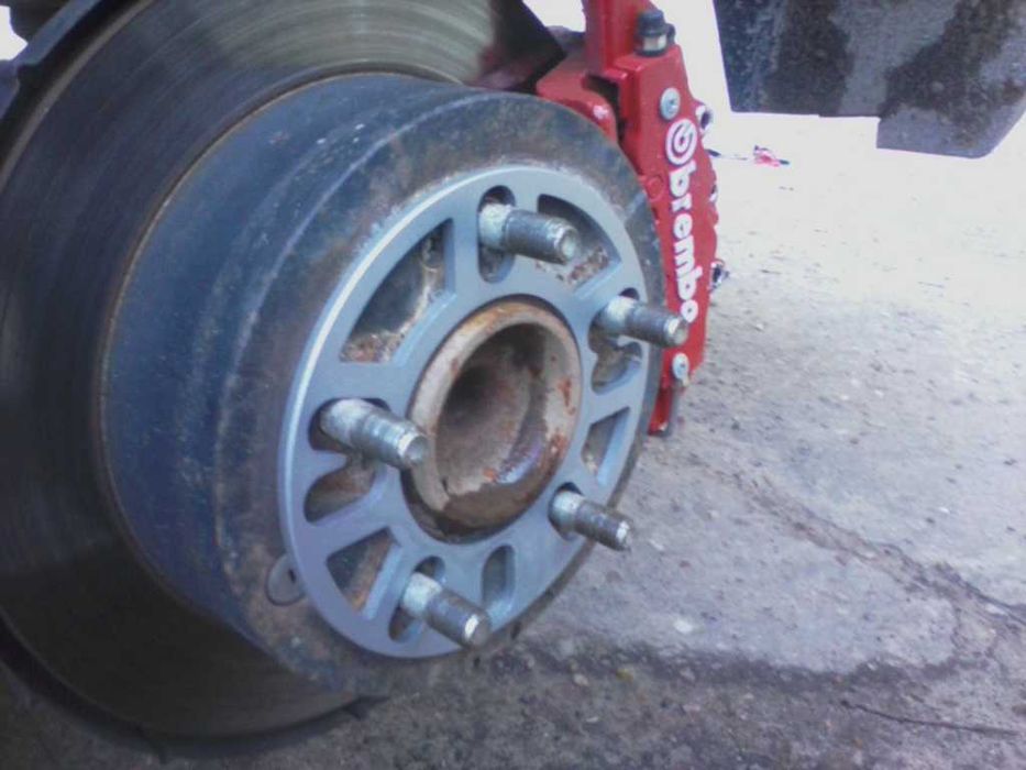 Проставка Універсальна 5мм підходить на всі автомобілі Проставки