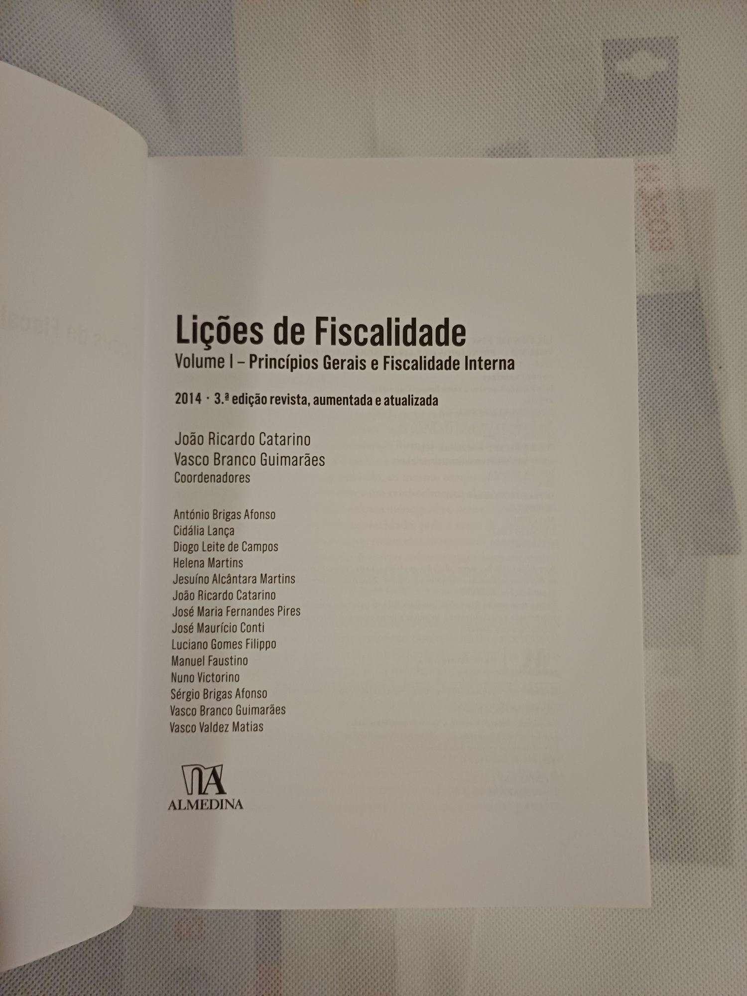 Livro - Lições de Fiscalidade Vol I, Almedina