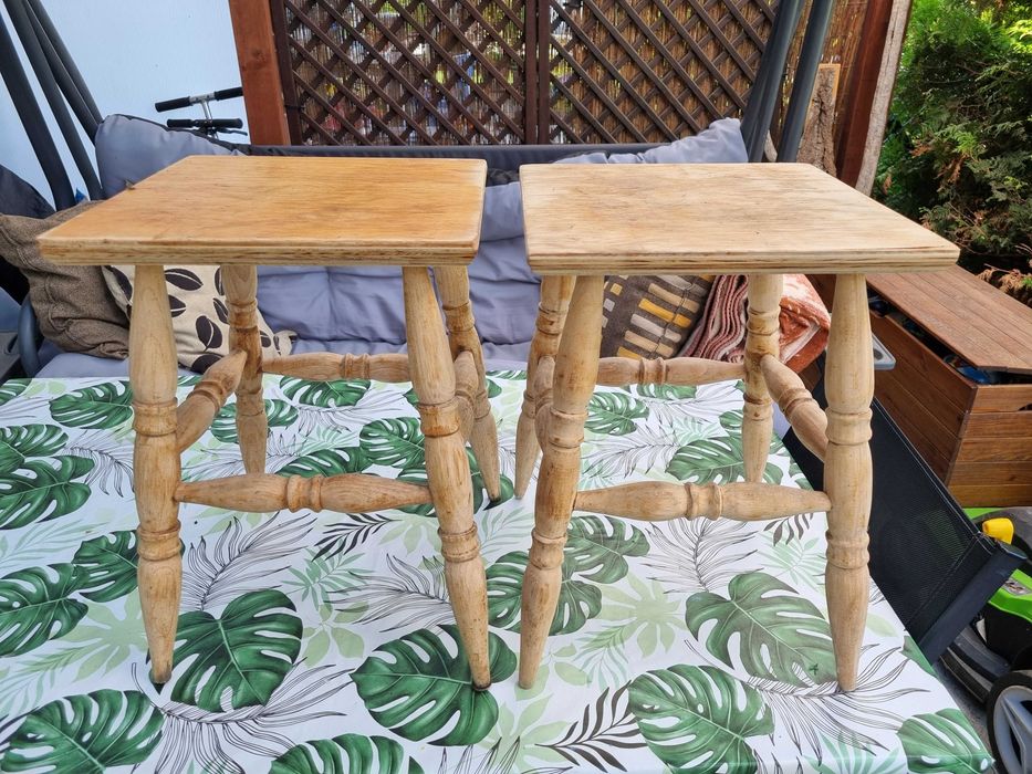 Taboret, stołek drewniany