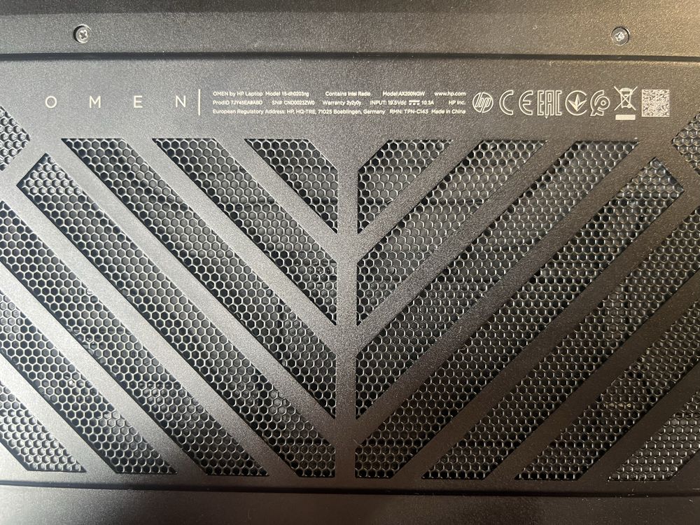 HP Omen 15-dh0203ng | RTX 2060 | i5-9300h