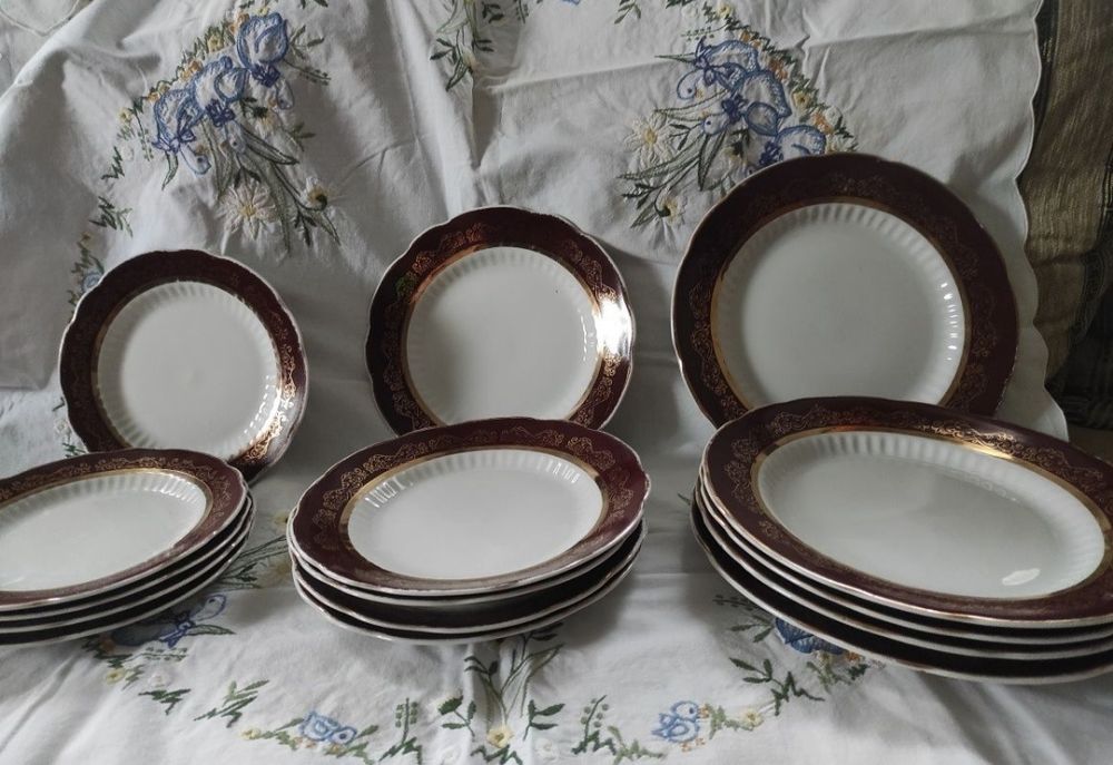 Посуд , української порцеляни