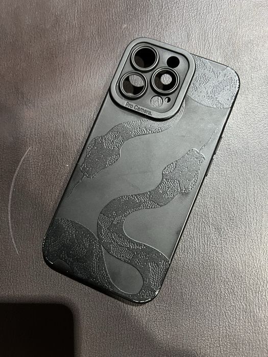 Чехол на айфон 13pro