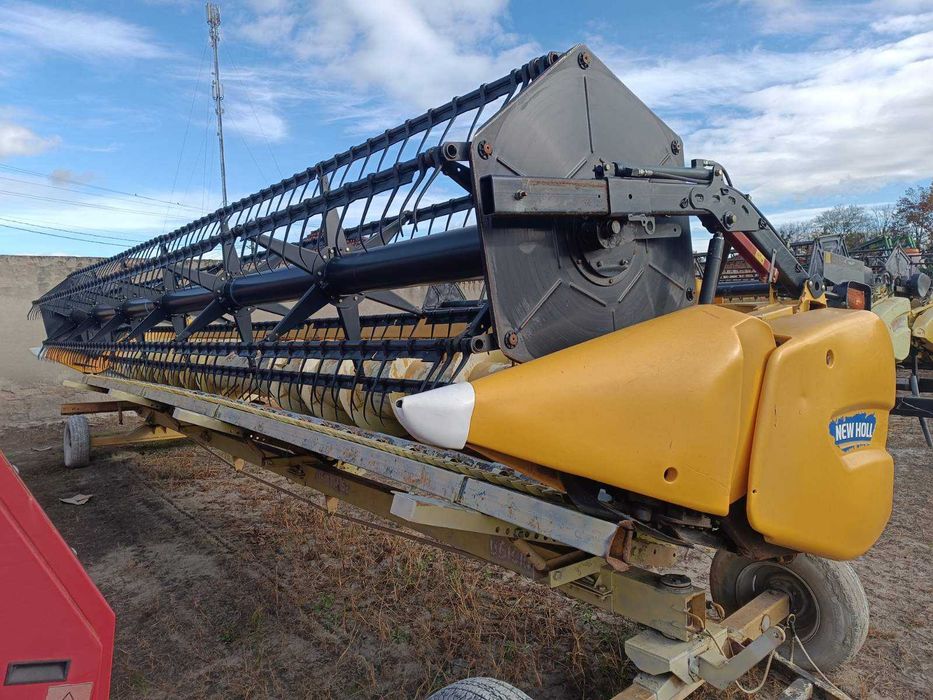 Жниварка зернова New-Holland-7B30FD (9,1 м)