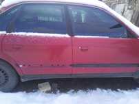 Продам задні двері Audi 100