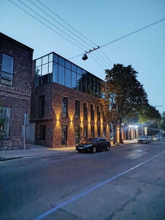 Продаж комерційного приміщення 90\100\120\200\270м2