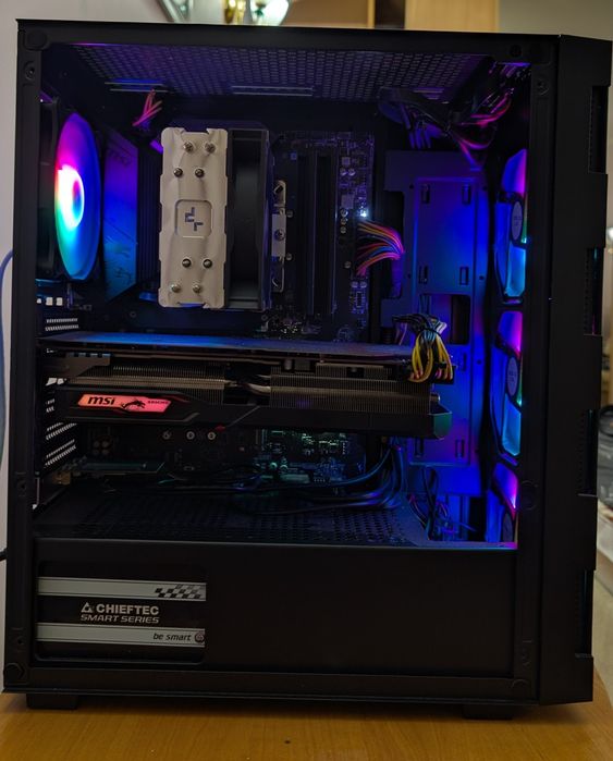 Ігровий ПК ryzen 5600 + rx5700 з монітором