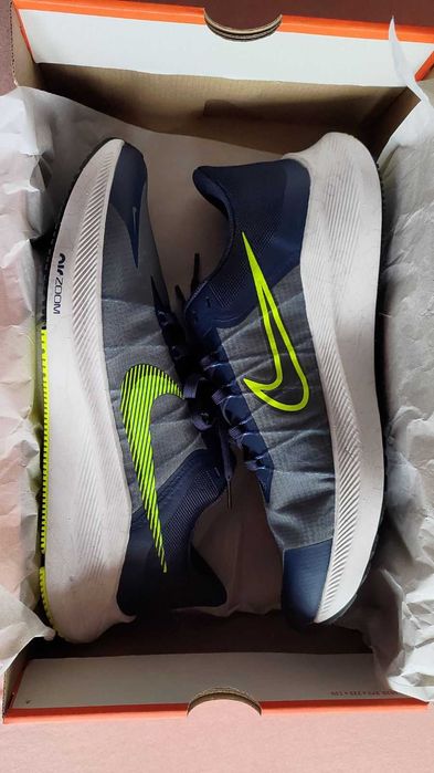 кроссы Nike Zoom Winflo 8 CW3419-401 р46(45)NEW