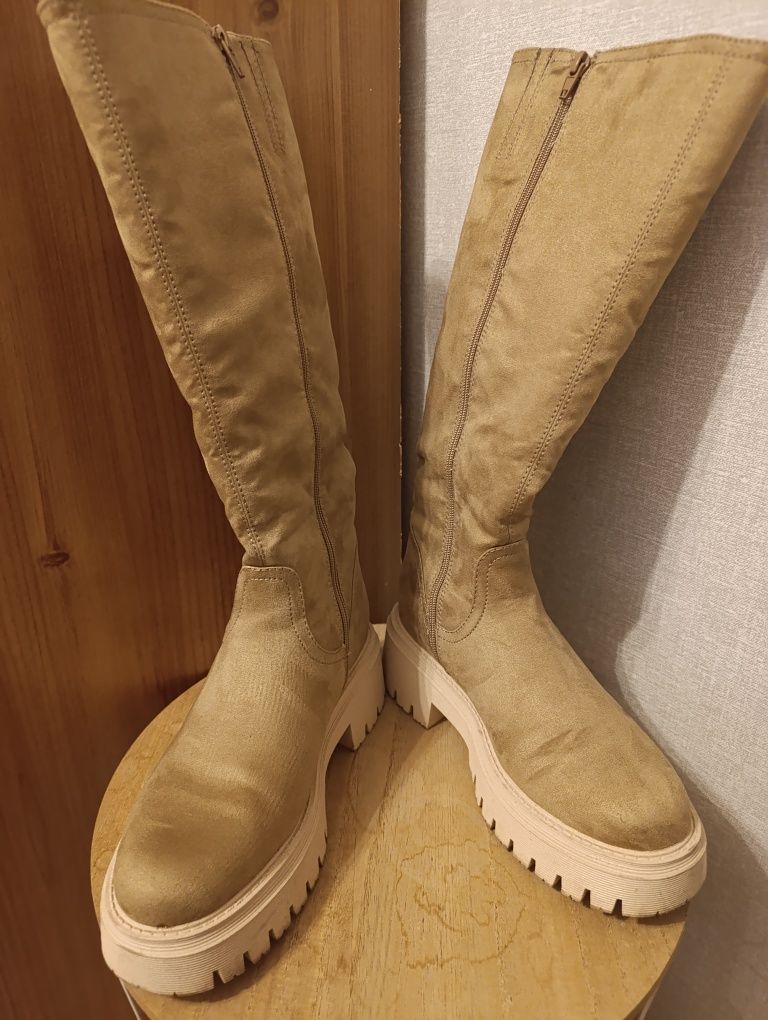Kozaki z ociepleniem brązowe granceland Deichmann 39 damskie  zamszowe