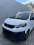 Alugo Carrinha Peugeot Expert ao dia.