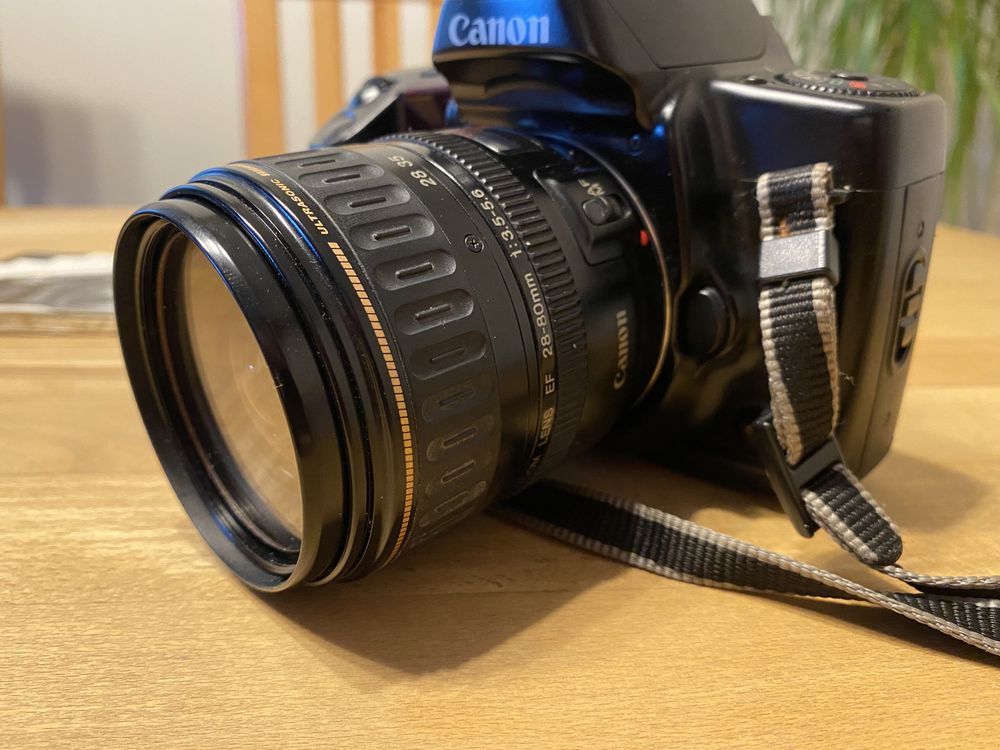 Aparat analogowy Canon EOS 10 28-80mm f3.5-5.6 - super stan, zadbany !