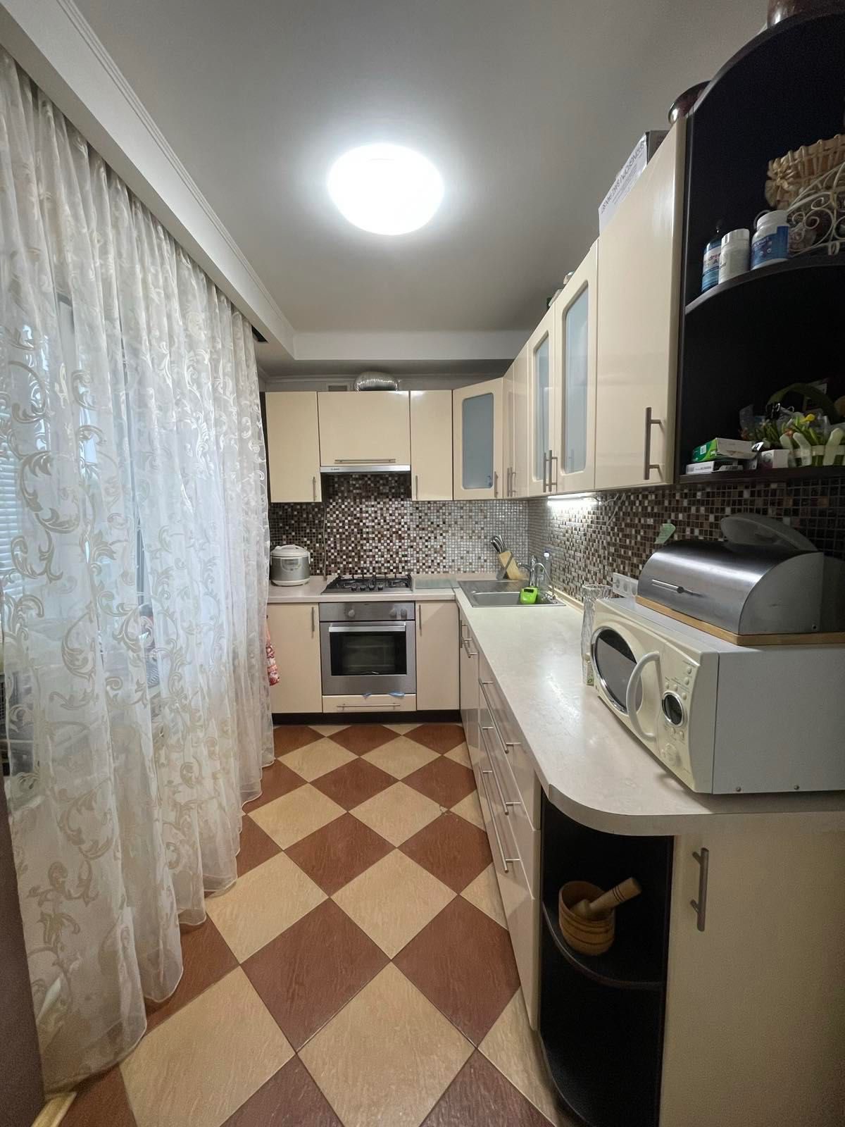 Продаж 3-х кім, Виноградар, вул.Межова 15