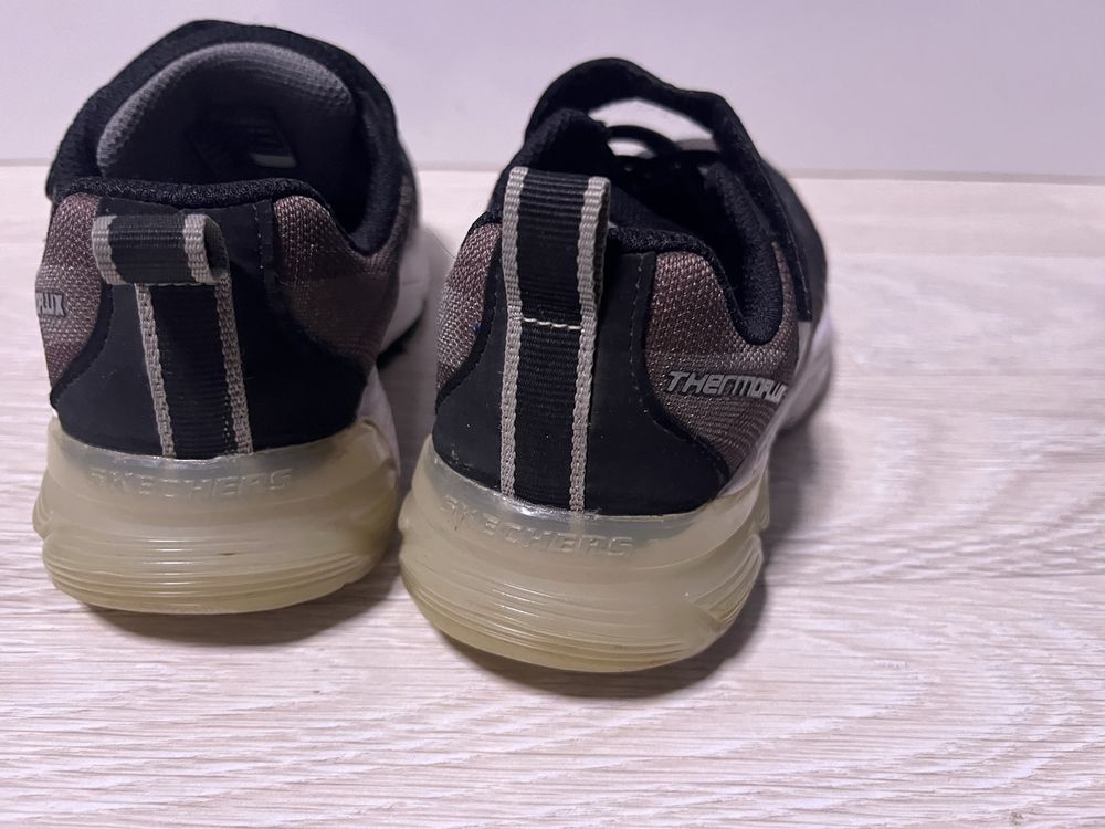 Кросівки skechers 20 см 32 чорні в школу шкільні на лінійку