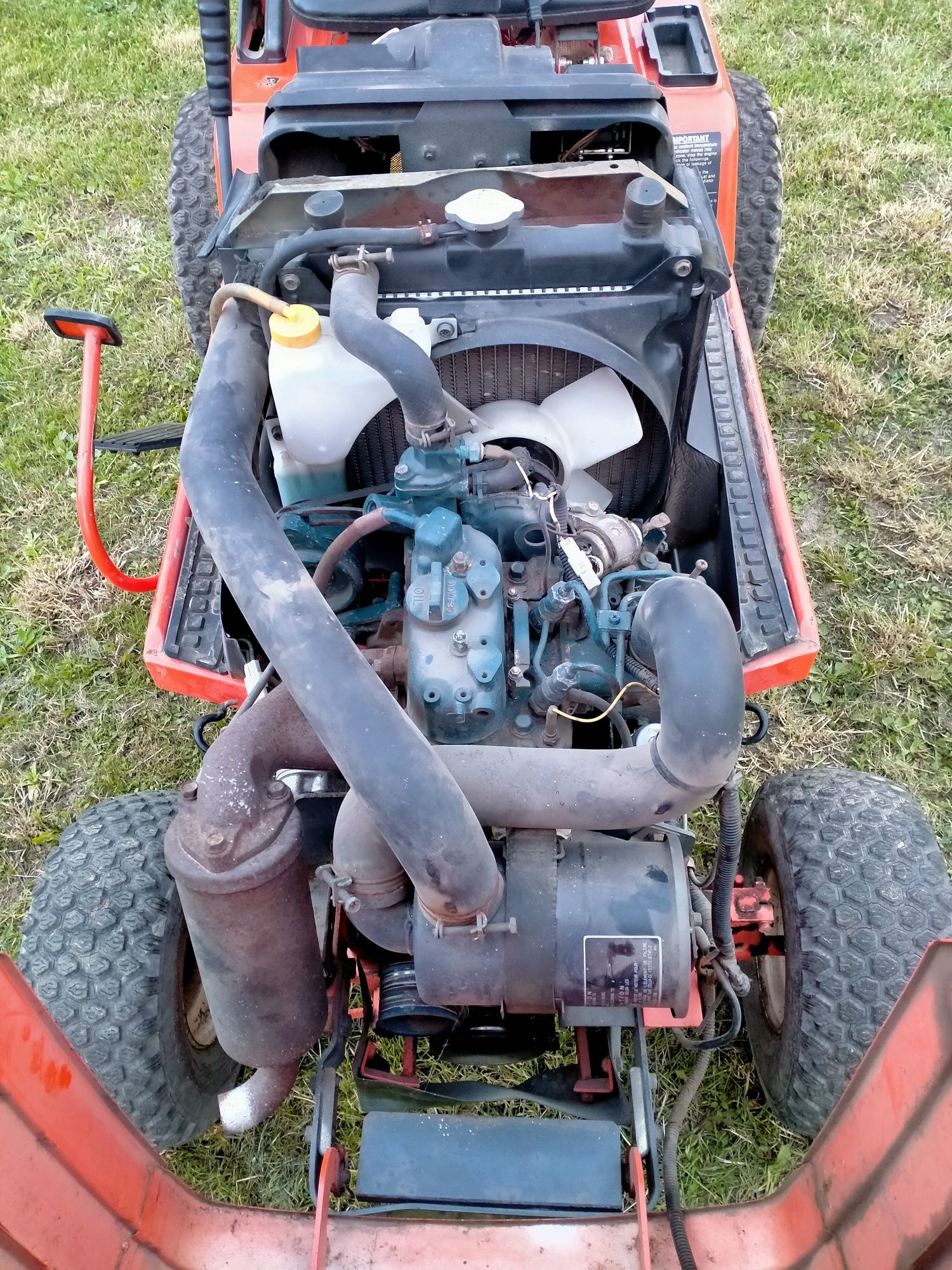 Kubota GST 1600.