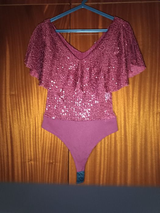 Body bordeaux brilhante festa S