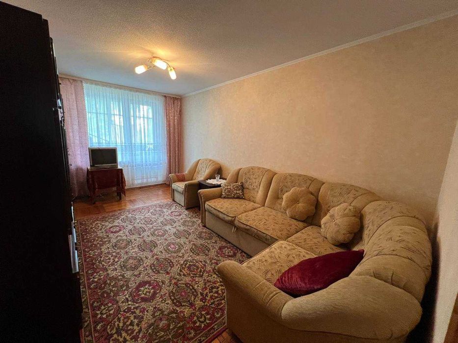 Продам 3кв с.Жуковського чешка гарний житловий стан