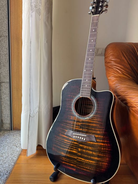 Guitarra acústica phoenix