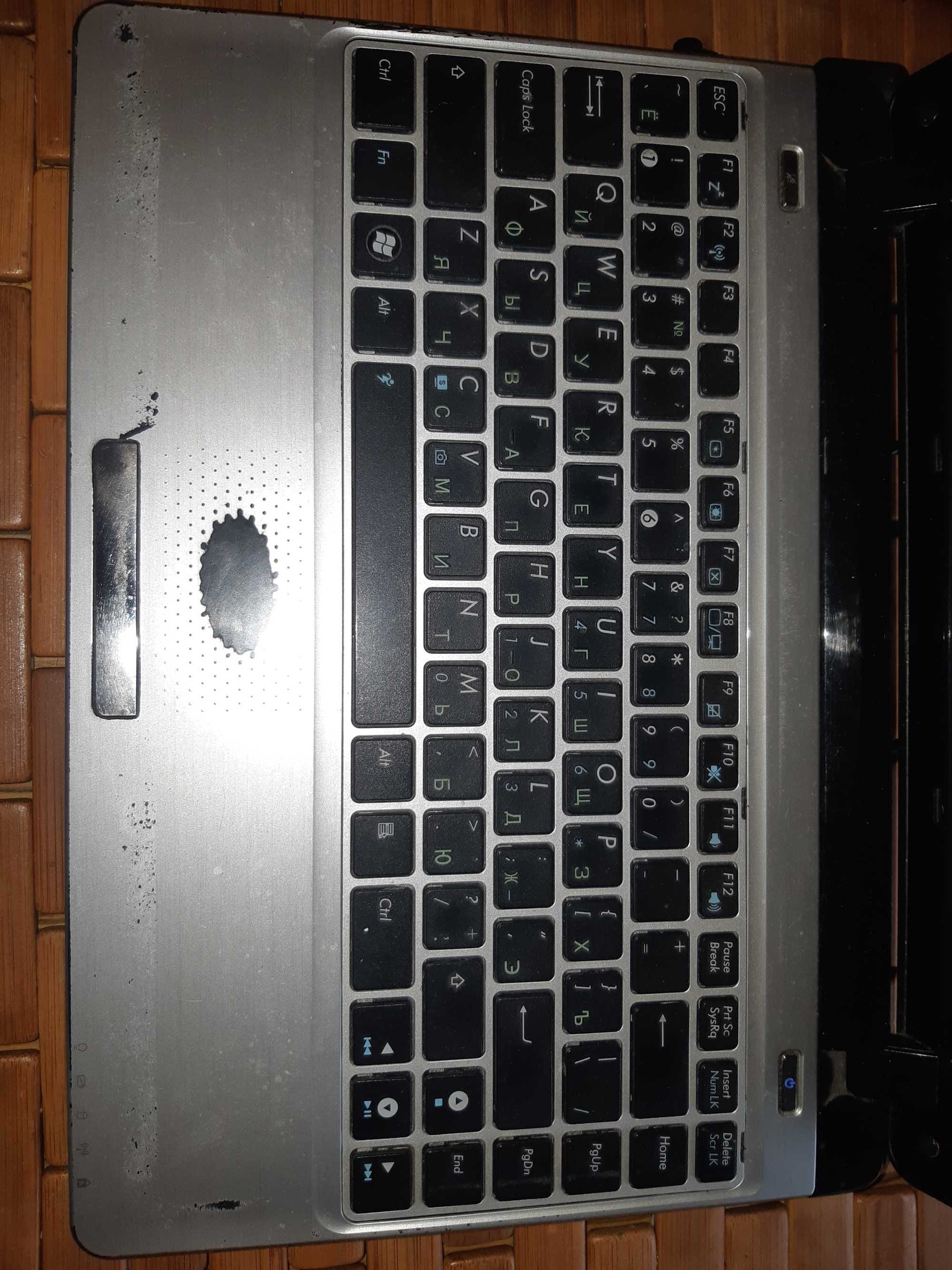 Ноутбук ASUS Eee PC 1201N