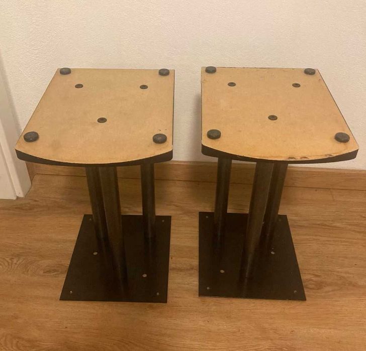 Oryginalne podstawki pod kolumny Technics z lat 1991 - 1995