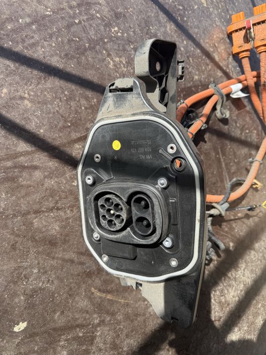 Зарядний порт зарядки гніздо провода взборі Volkswagen ID 3 10a907175