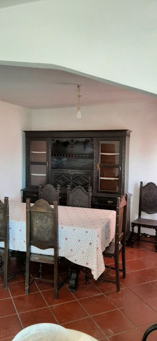 Apartamento T3 com alguma mobilia