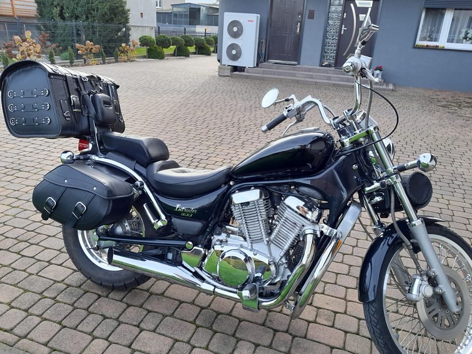 Suzuki intruder 805 cm3