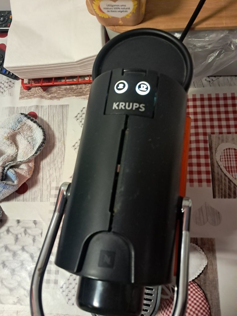 Máquina de café muito bom estado.
