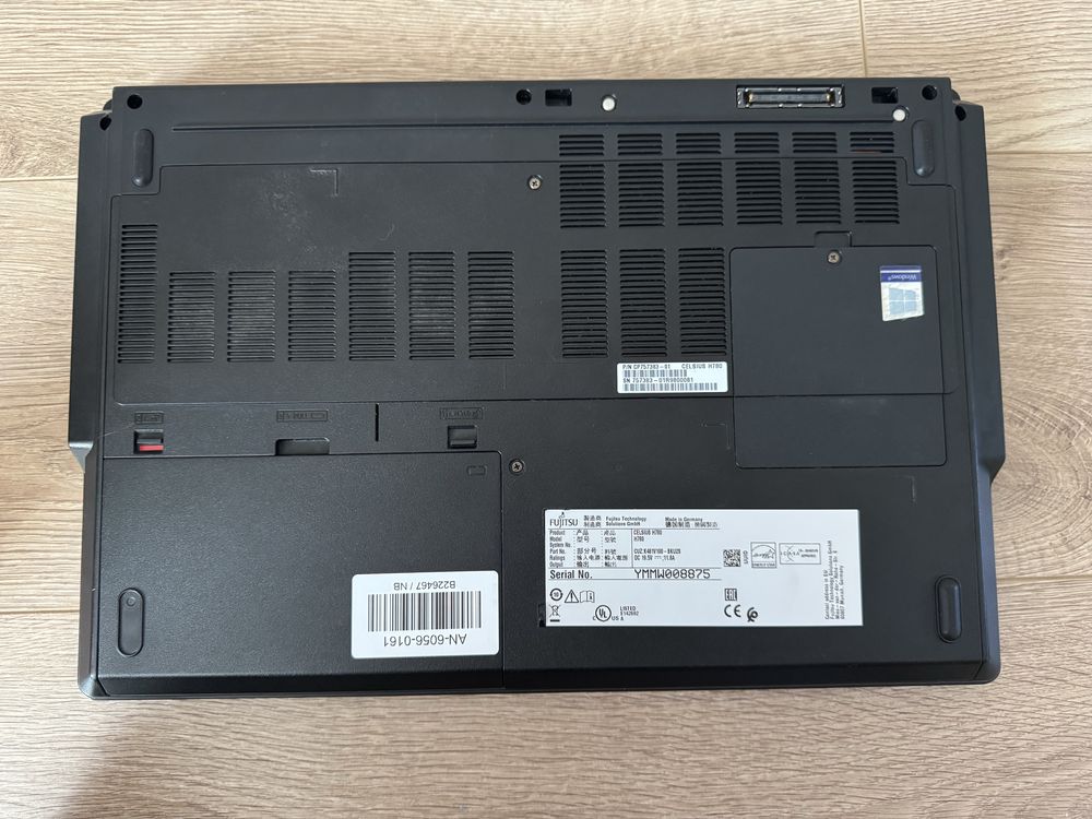 Fugitsu H780 /32gb ddr4/ i-7/ відеокарта 4gb 512ssd m2/