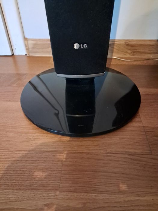 Kolumny LG do kina domowego.