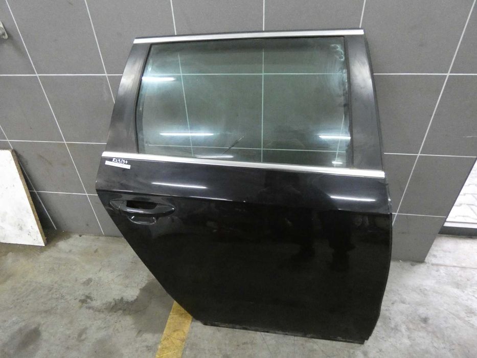Drzwi prawy tył prawe tylne VW PASSAT B7 KOMBI LC9X RZ3/94 GORLICE