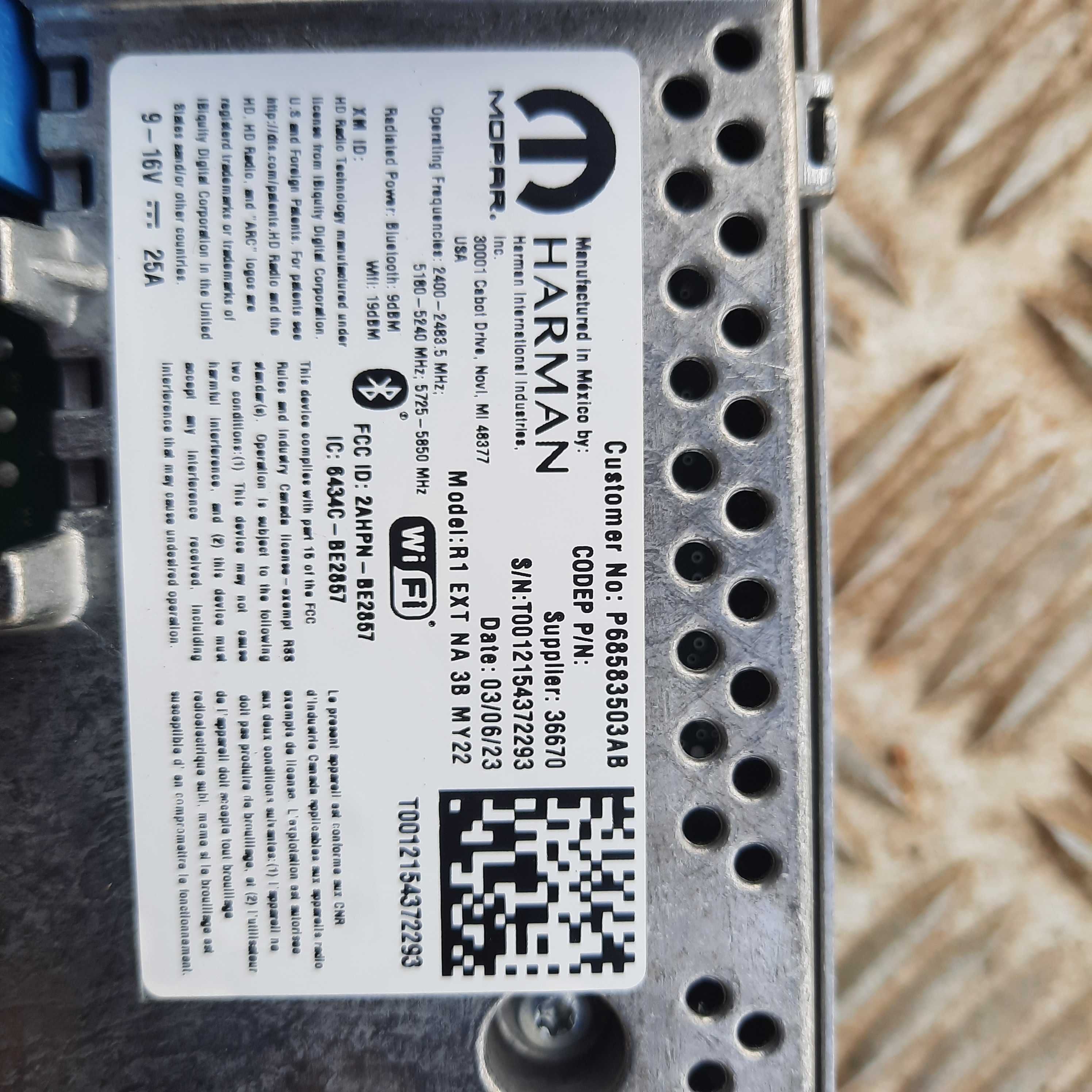 RAM 1500 V 2019- Nawigacja Duże Radio Ekran 12" KOMPLET