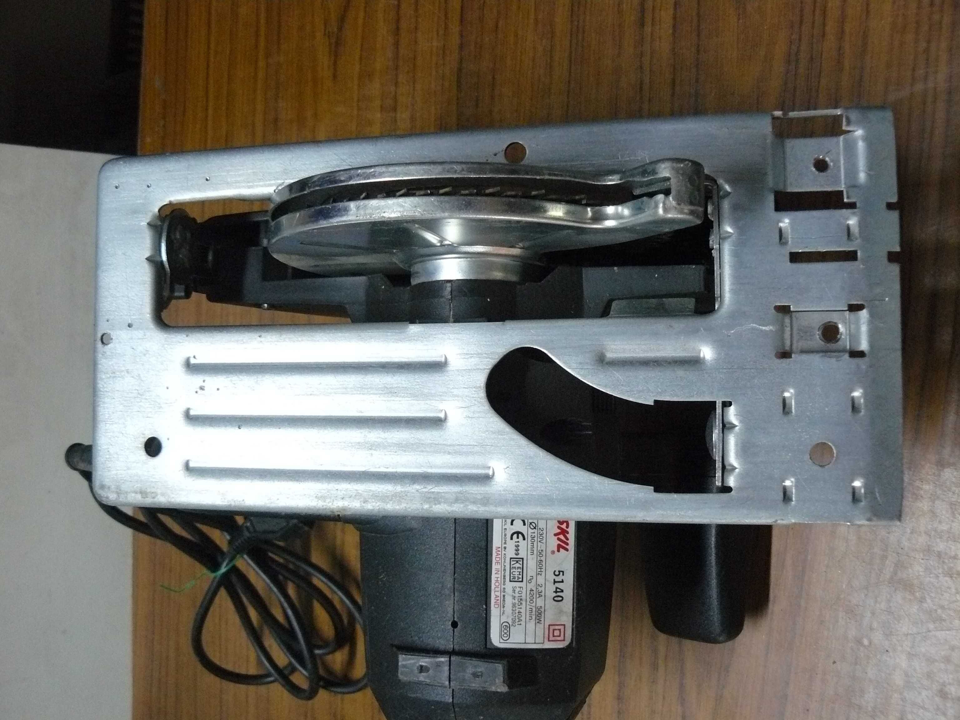 Piła Skil do cięcia drewna ręczna elektryczna