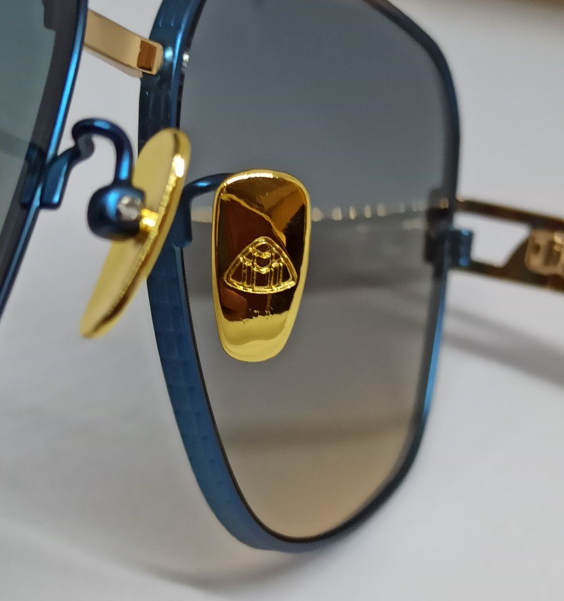 Maybach очки мужские сине бежевый градиент в сине золотой мет оправе