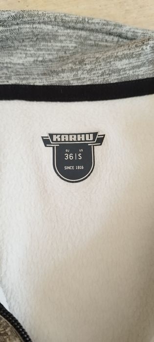 Szara bluza karhu. S