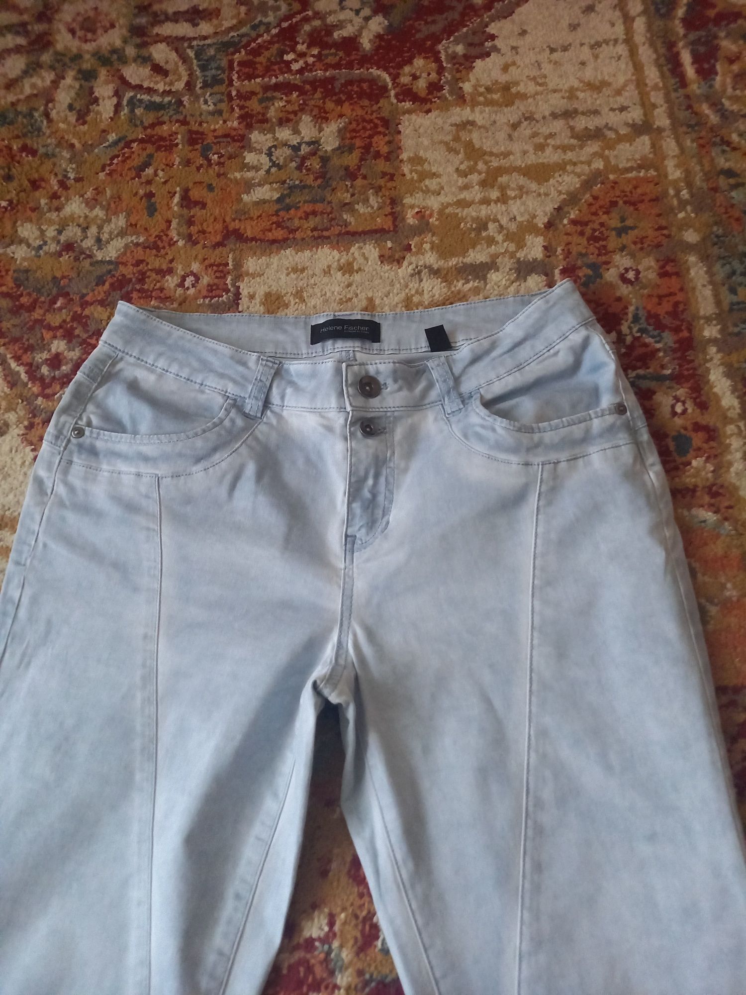 Niebieskie dżinsowe spodnie Helene Fischer rozmiar 38