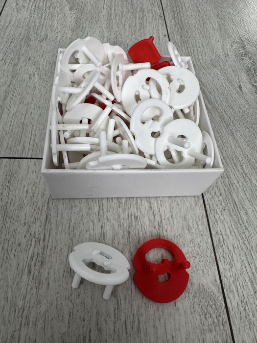 Zabezpieczenia do gniazdek elektrycznych (zatyczki) ikea Patrull