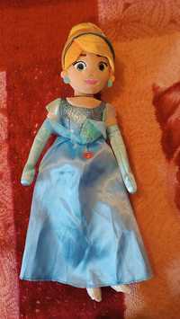 Pluszowe lalki księżniczki Disneya, Kopciuszek