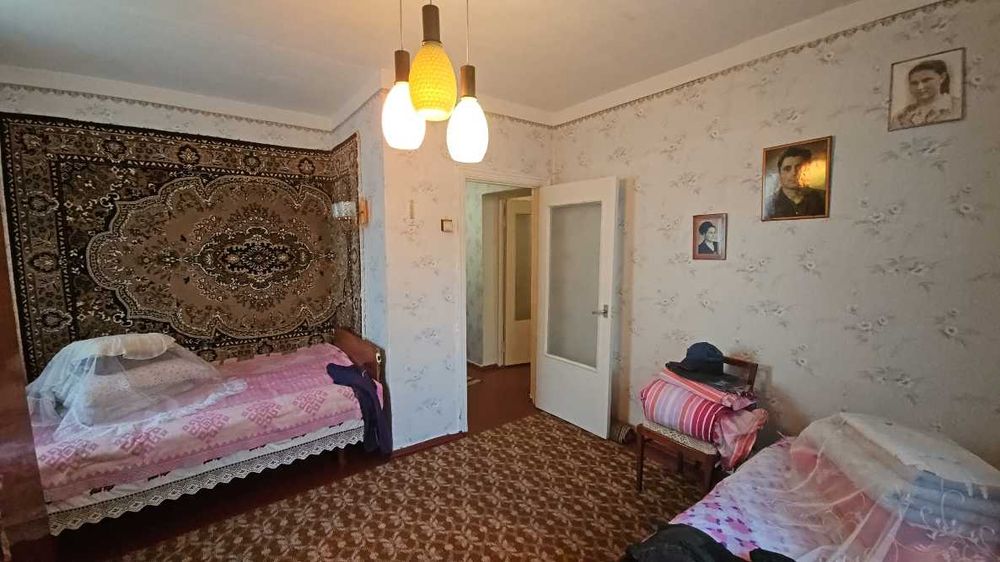 Капітальний цегляний будинок поруч з центром м. Баришівка Є ВІДЕООГЛЯД