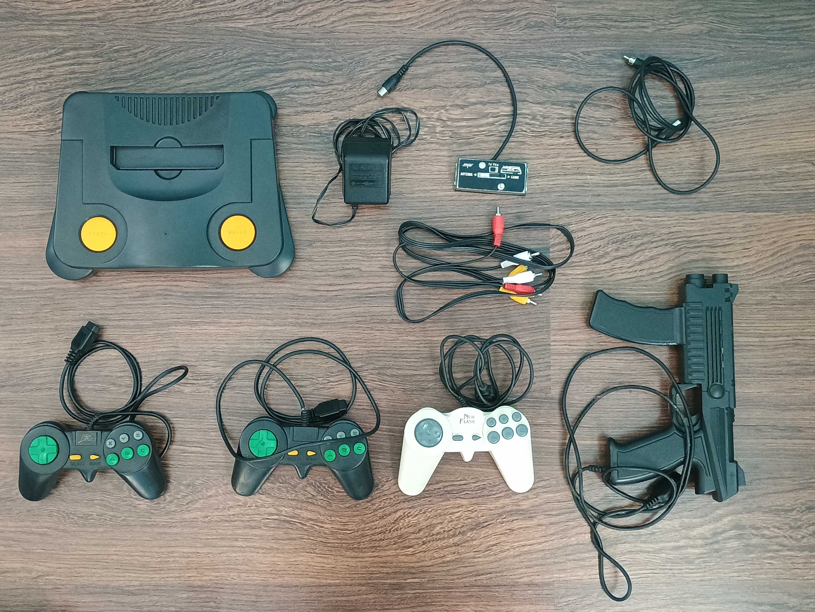Konsola retro New Flash z lat 90' (klon NES)