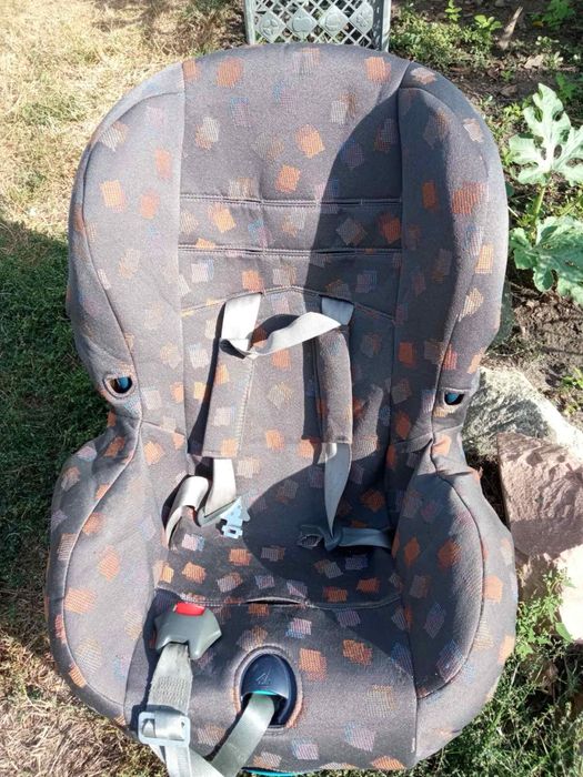 Автокрісло Maxi-Cosi