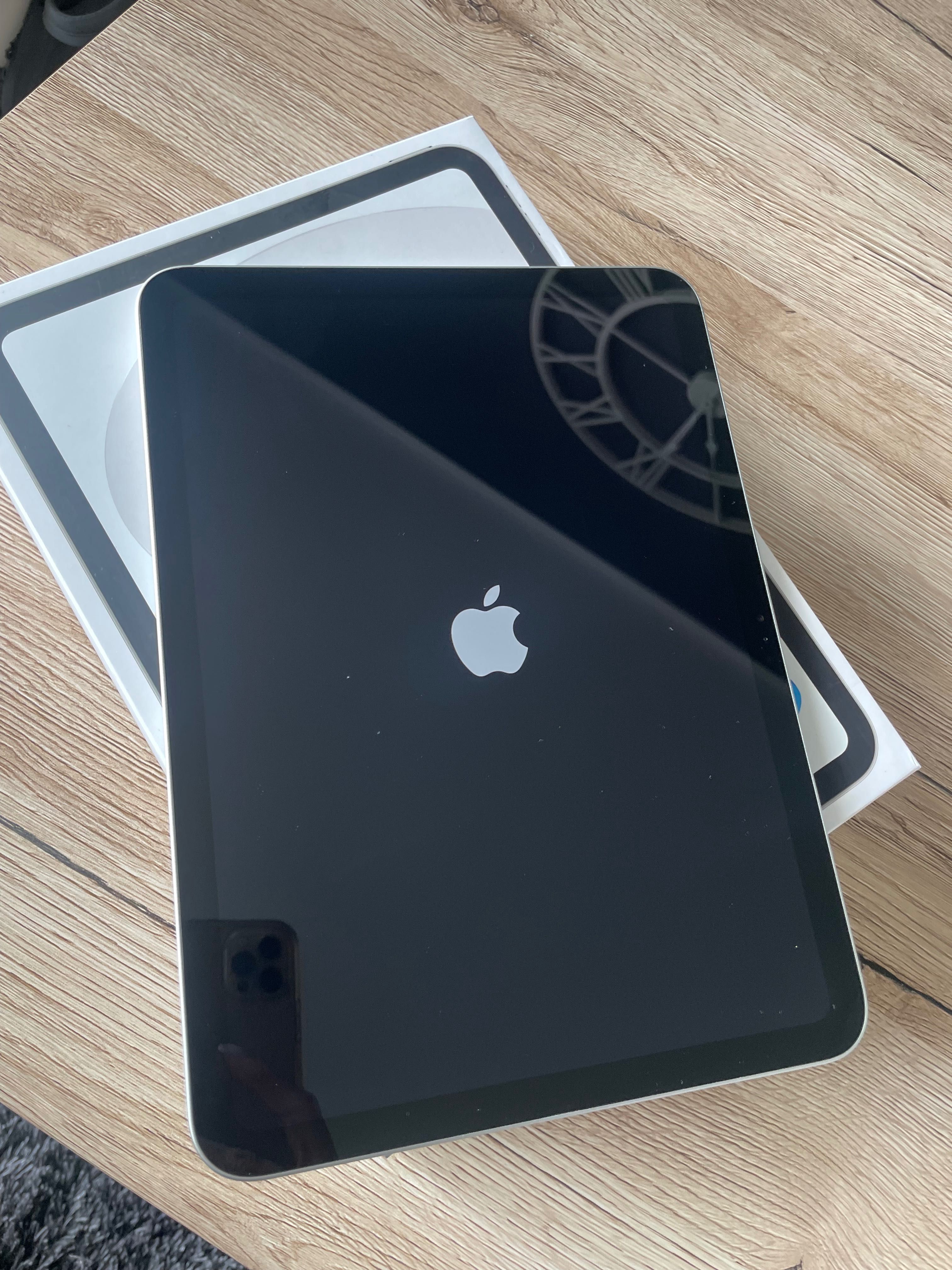 Tablet APPLE iPad 10.9" 10 gen. 64 GB Wi-Fi Srebrny