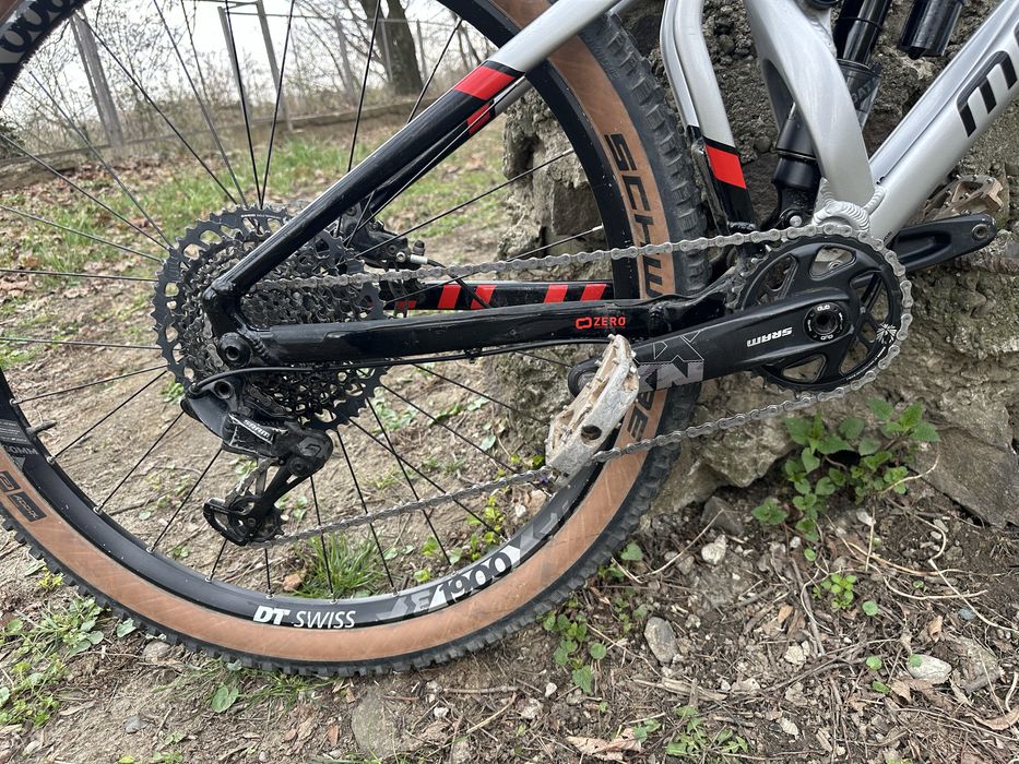 Продам  велосипед mondraker superfoxy r