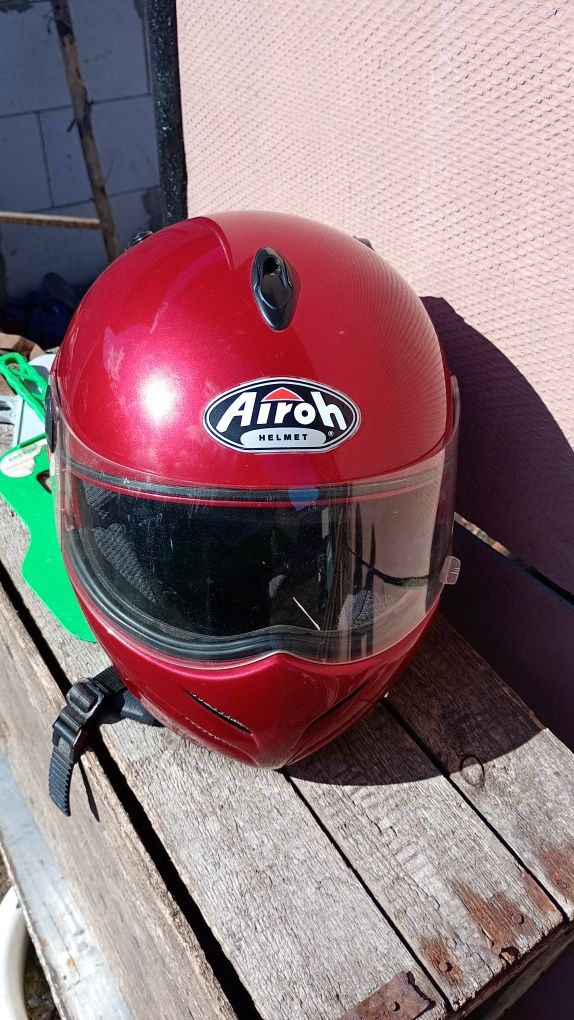 Продам шлем AIROH
