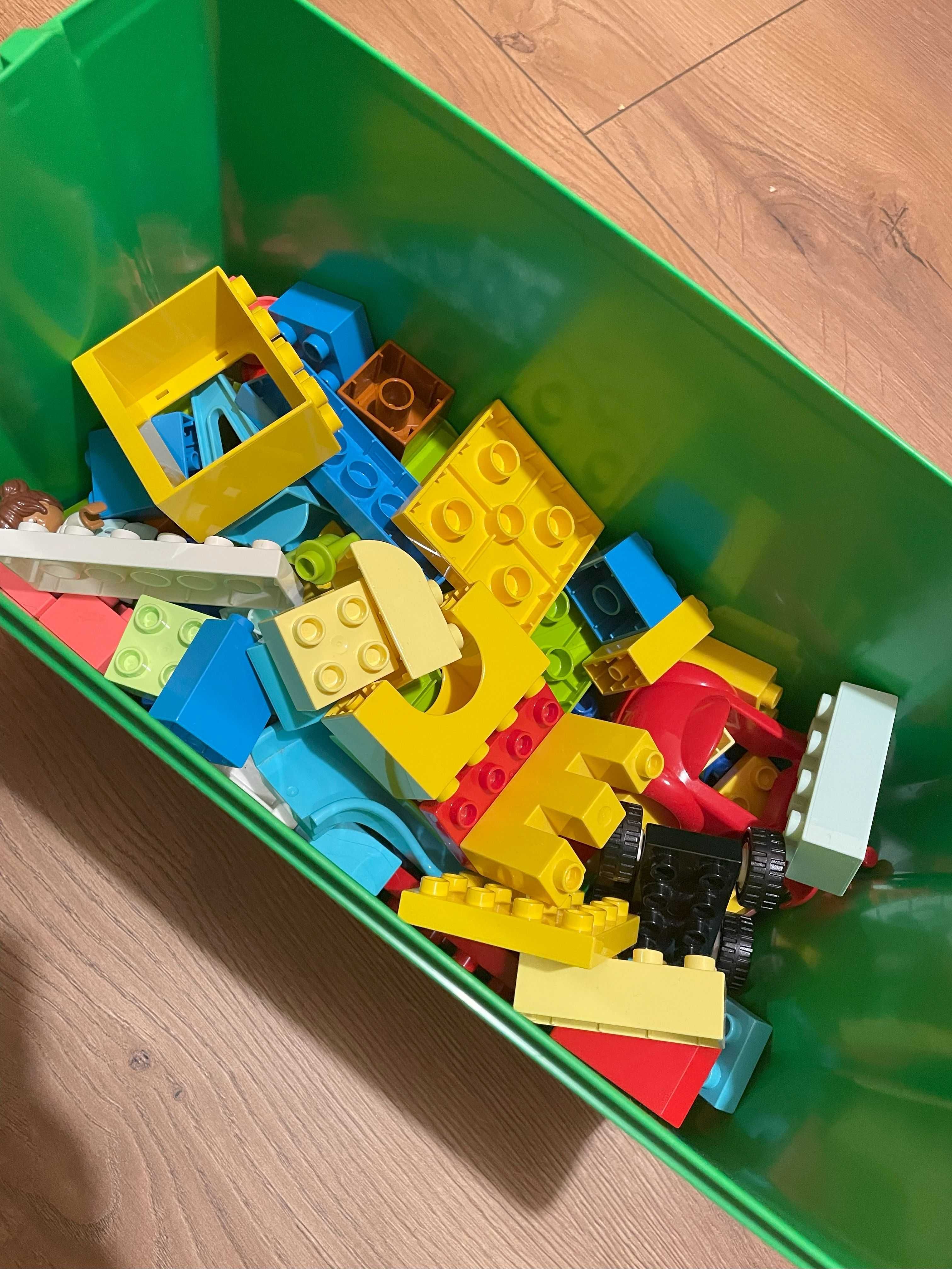 LEGO Pudełko z klockami Deluxe 10914 + Płytka konstrukcyjna 10980