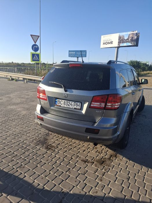 Продам або обміняю Dodge Jorney