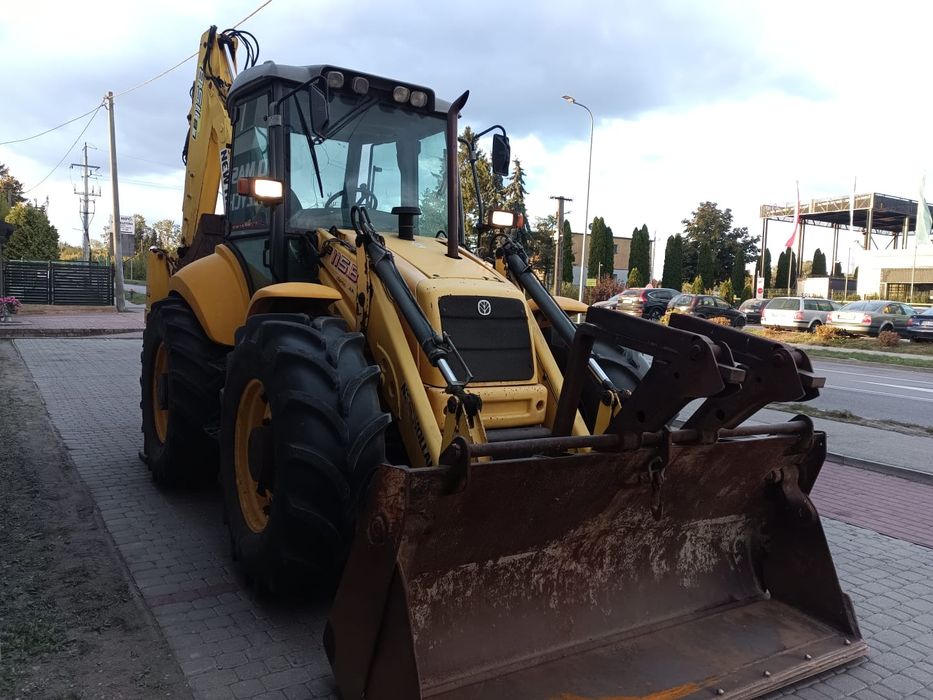 Koparko-ładowarka NEW HOLLAND LB115B