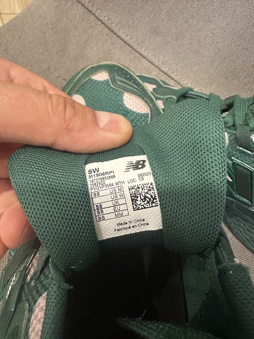 Кросівки new balance 1906r